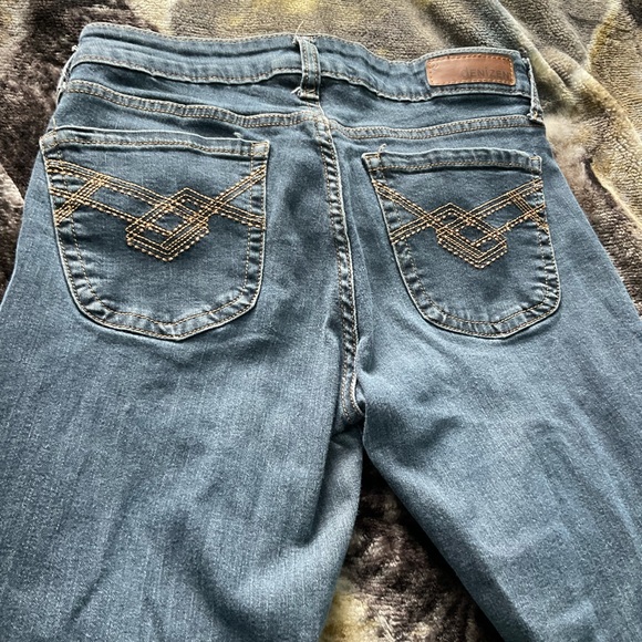 💸Denizen Bootcut Blue Jeans size 4💙👖 - Picture 6 of 8